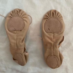 SoDanca ballet shoes